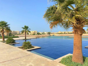 La Notina-3 BR Apt in Waterside, pool/lagoon view